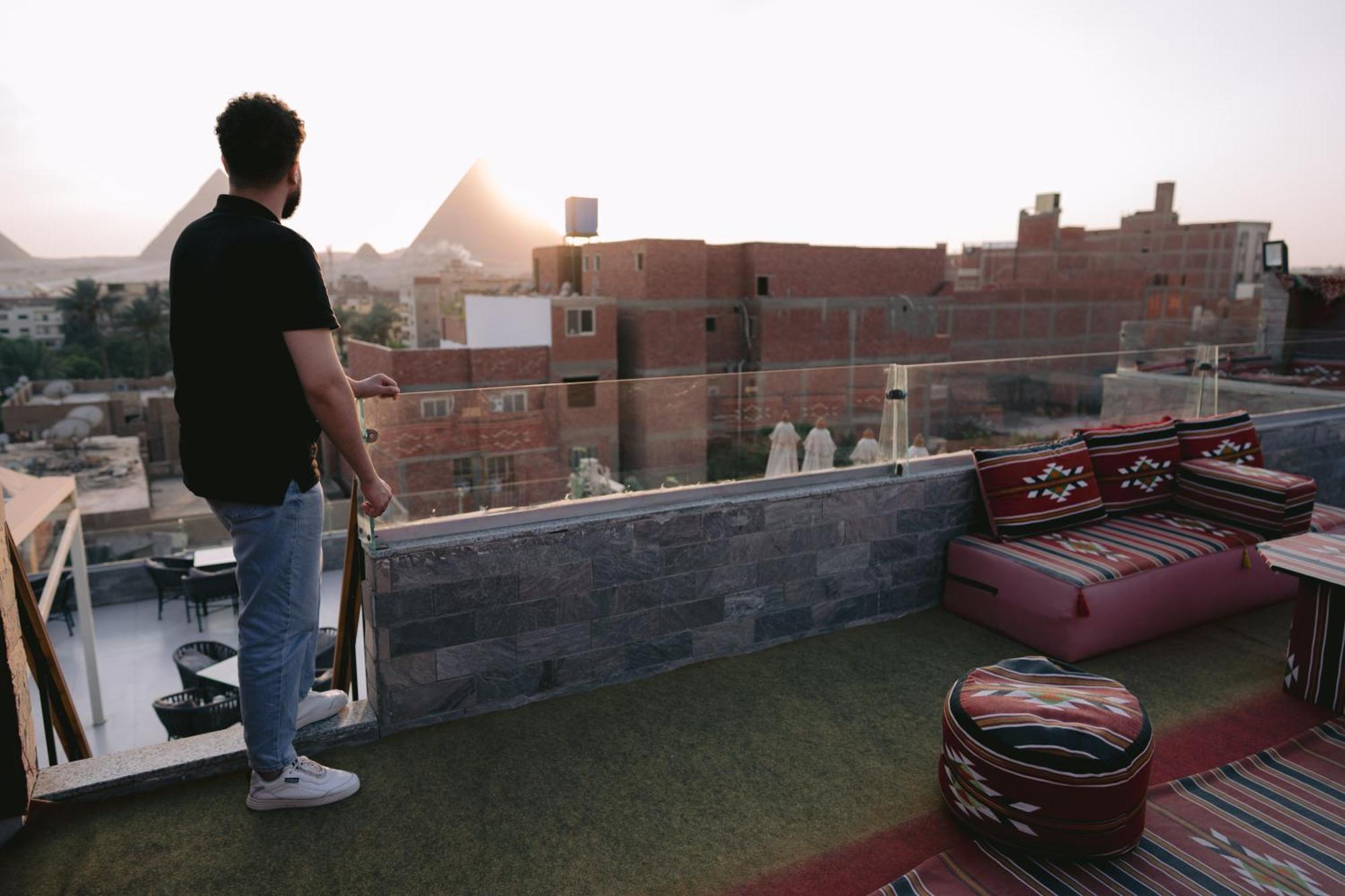 Tuya Pyramids Inn Kafret el-Gabal 外观 照片