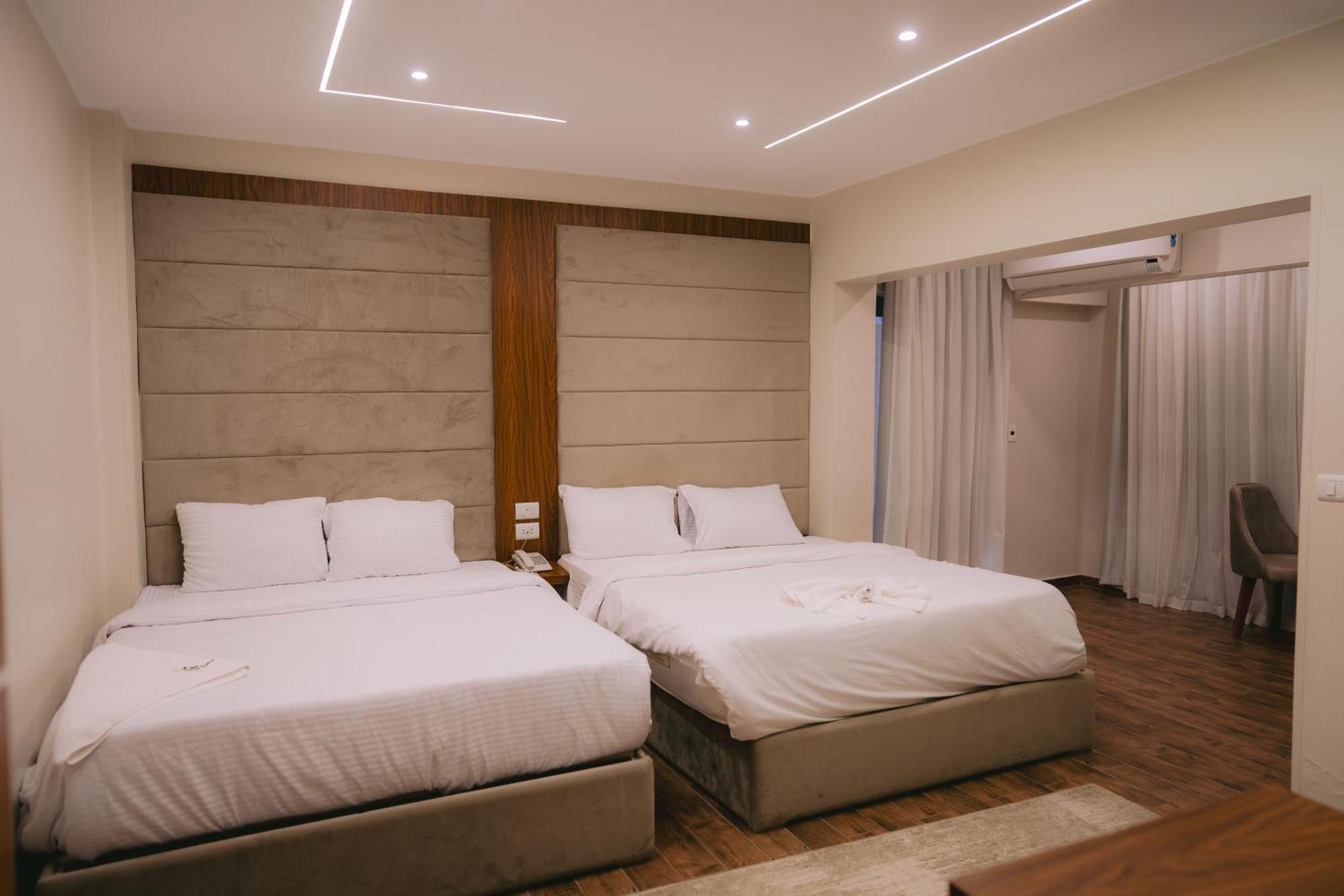 Tuya Pyramids Inn Kafret el-Gabal 外观 照片