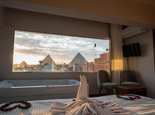 Tuya Pyramids Inn Kafret el-Gabal 外观 照片